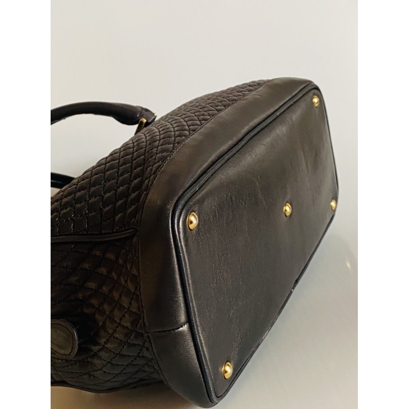 Túi xách hộp Bally da bê cực mềm