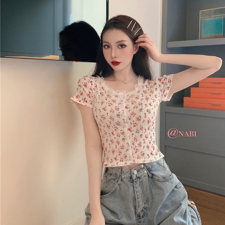 Áo thun BH tay ngắn cổ tròn phối ren hoa phong cách vintage thời trang cho phái nữ
