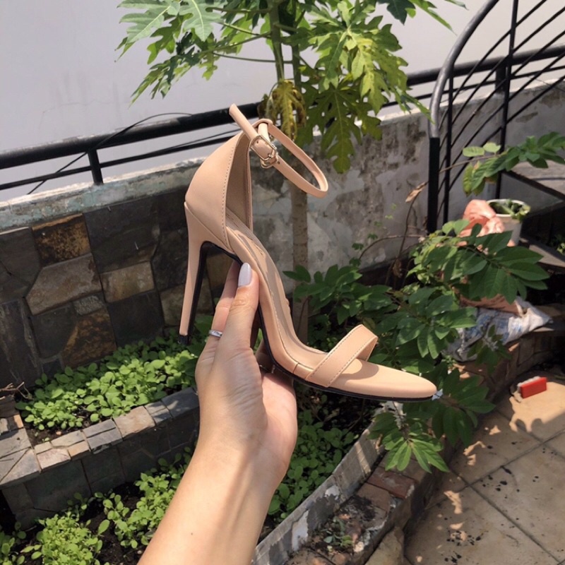 Giày sandal cao gót da lì ngọc trinh quai mảnh gót nhọn 9p bít gót da lì hàng hot hit