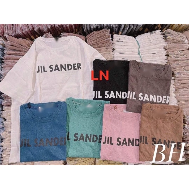 Áo phông chữ ngực theo hình