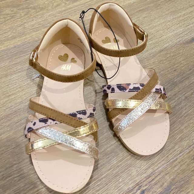 Sandal HM/Us, chuẩn Auth có sẵn size 30-31-32-33
