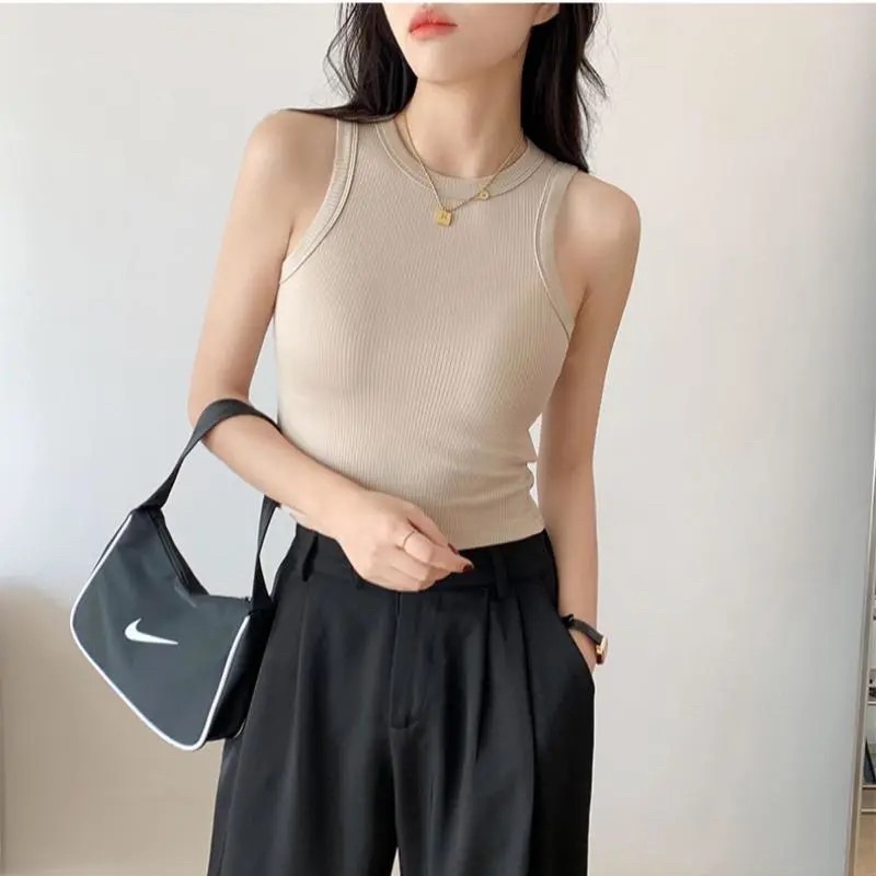 Áo Tank Top Croptop Ba Lỗ Sát Nách Cổ Tròn Màu Đen Trắng Da Chất Siêu Co Dãn Loại 1 Hàng Quảng Châu Năng Động