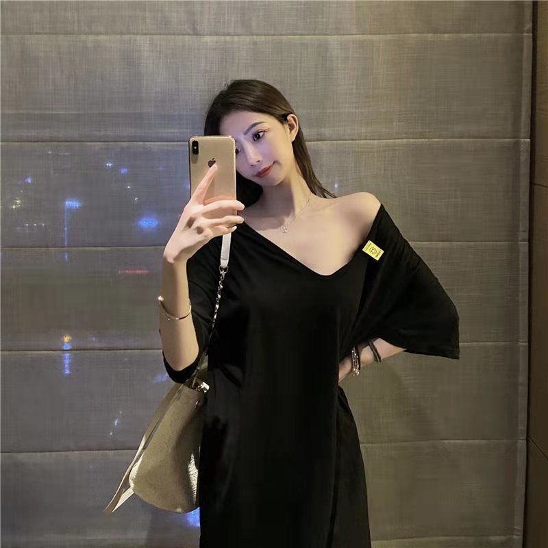 Đầm Thun Dài Qua Gối Tay Ngắn Cổ Chữ V Xẻ Tà Quyến Rũ Dành Cho Nữ