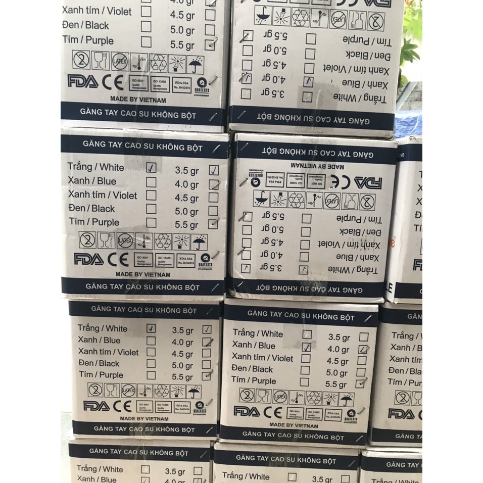 hộp 100 cái Găng tay Nitrile Bee glove size S, M, L, XL , màu xanh