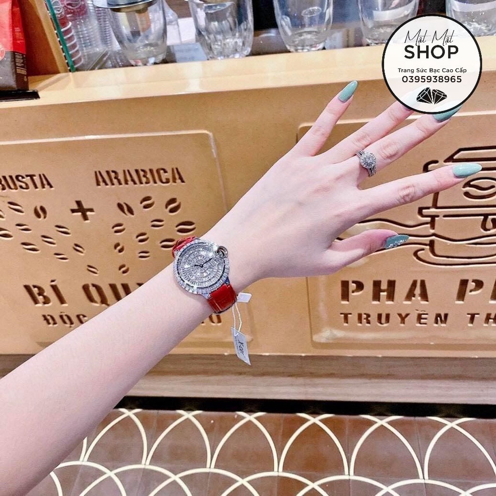 Mẫu đồng hồ thời trang nữ XCER ra mẫu mới đẹp ngất ngây, trông không khác gì Car.tiền tiền tỷ ý
