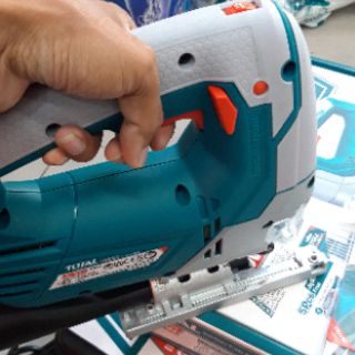 MÁY CƯA LỌNG GỖ SẮT TOTAL 800W MODEL: TS2081006