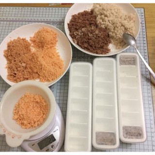 Khay trữ đông đồ ăn dặm cho bé có nắp, khay đá xuất nhật 7 ngăn