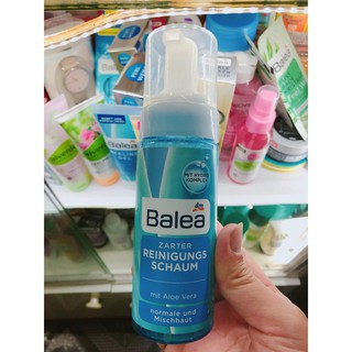 Sữa rửa mặt dạng bọt Balea