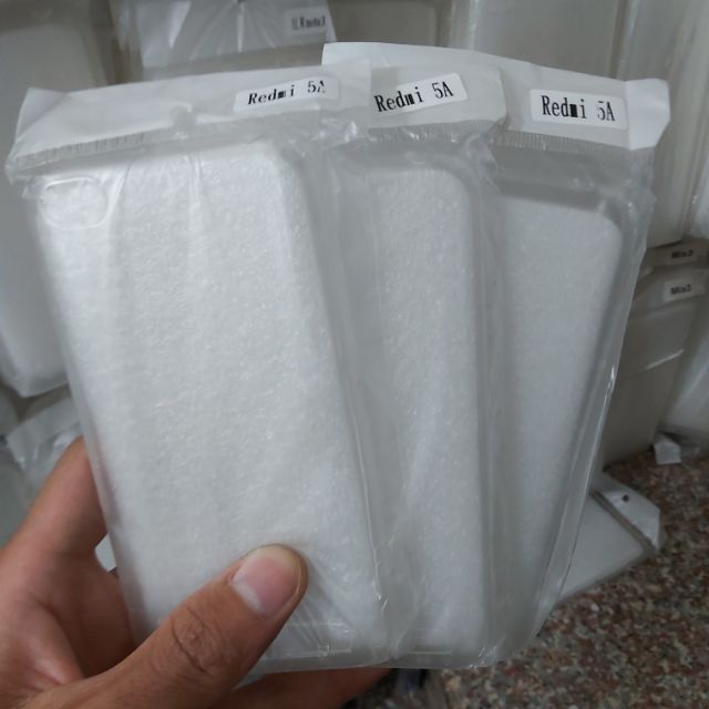 Bộ 3 chiếc ốp lưng  redmi 5a silicon trong suốt cho (loại A)