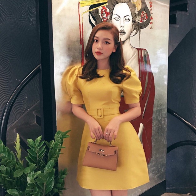 Váy thắt eo tay bồng