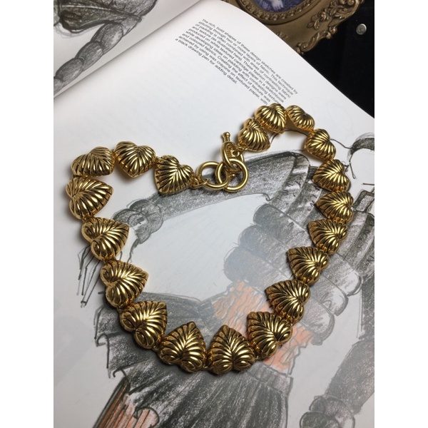 Vòng cổ vintage -dạng xích chốt cài then trái tim