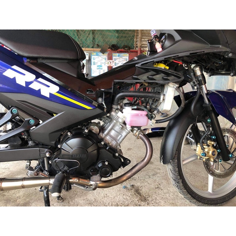 Bình nước AB gắn Ex135-Ex150