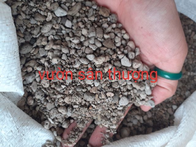 1 kg Đá Pumice ( bọt đá núi lửa, nham thạch trắng) Size 3-6mm chuyên dùng trộn giá thể sen đá, hồng, ..