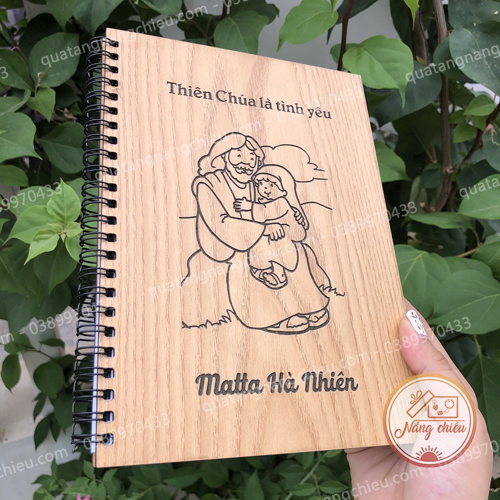 Quà tặng sinh nhật ý nghĩa, sổ tay bìa gỗ khắc hình chúa theo yêu cầu, giá rẻ, gáy lò xo, bìa gỗ khắc