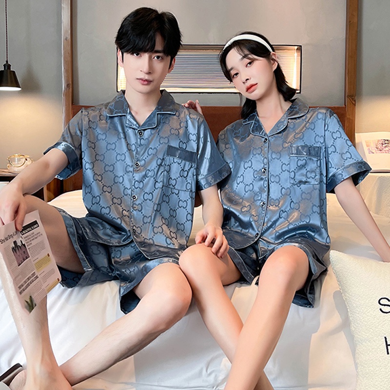 Bộ Đồ Ngủ Ngắn Tay Bằng Lụa Satin Thời Trang Hàn Quốc Cho Nam Nữ