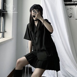 Set đồ màu đen cá tính cực chất với áo ngắn tay cổ vest cùng chân váy xếp ly phong cách Ulzzang [MinC.Studio - MCS005]