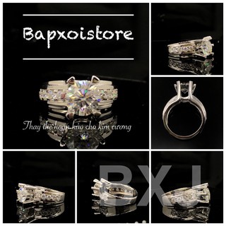 Nhẫn full Moissanite: Chủ 7,2ly +Tấm 2,5ly, kiểm định viên chủ; Chất liệu bạc 925 mạ bạch kim