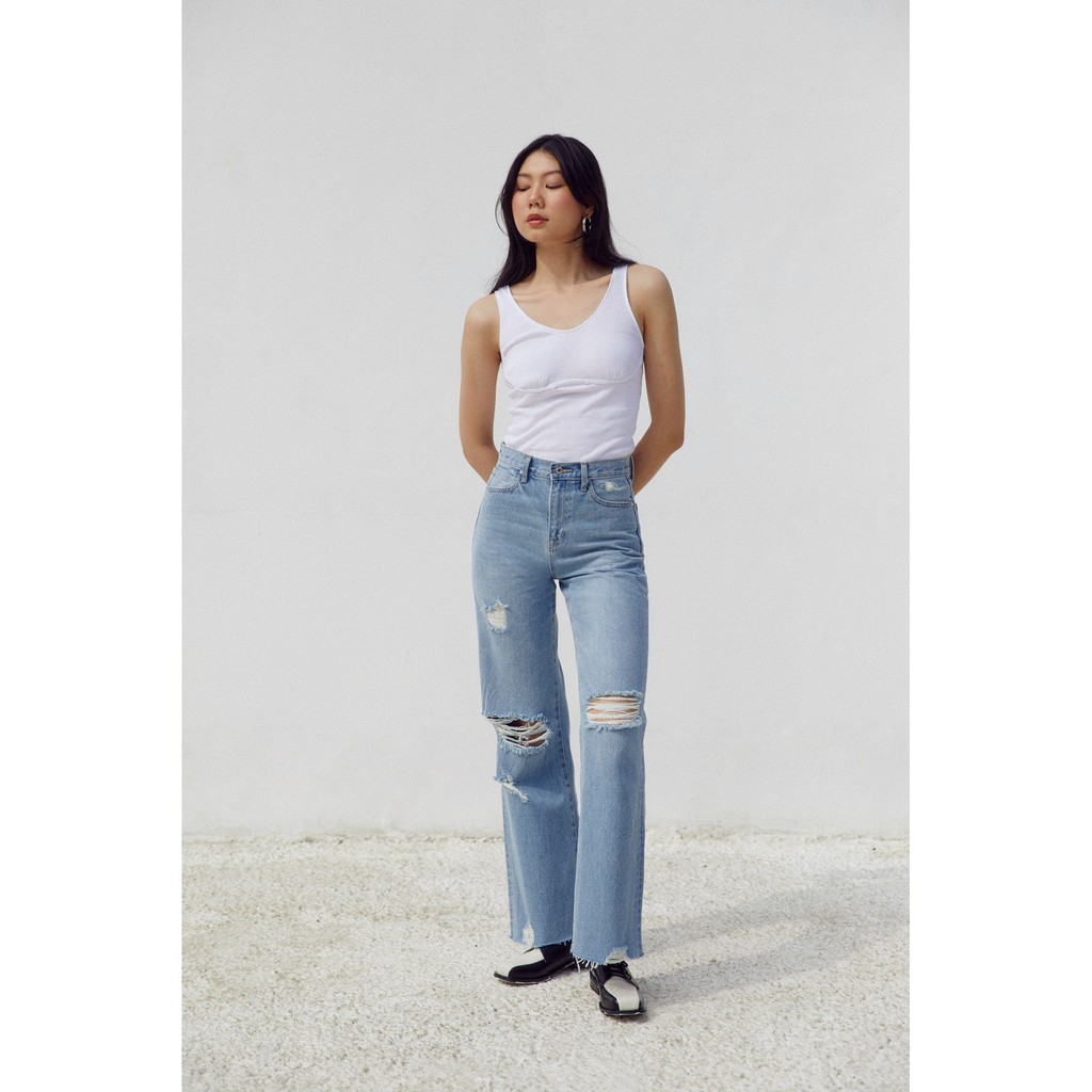 TheBlueTshirt - Quần Jeans Ống Rộng Nữ  Rách Gối Màu Nhạt - Cheeky Chic Wide Leg Jeans - Light Blue Wash