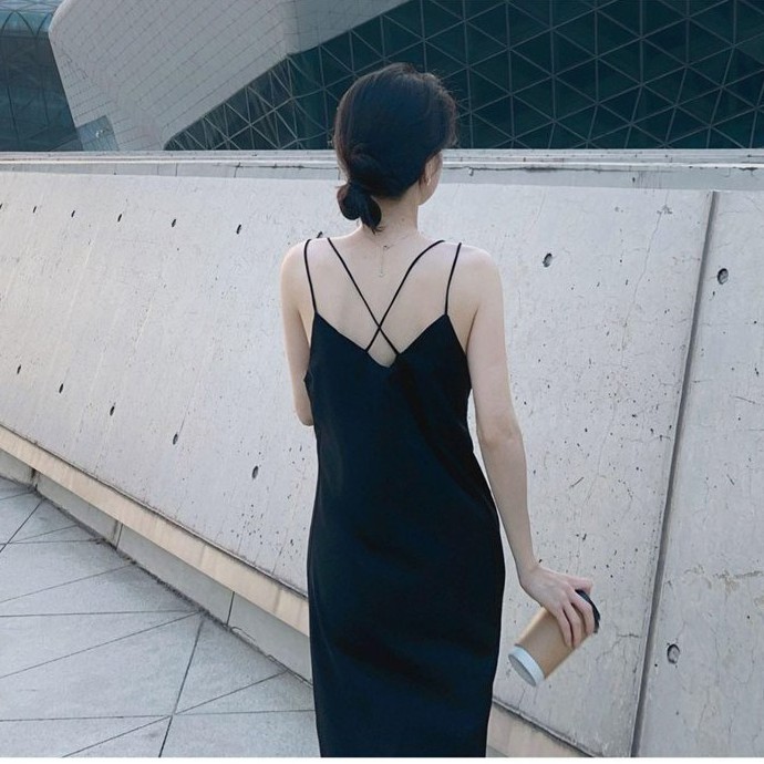 Đầm suông maxi ulzzang tơ lụa thiết kế retro hiện đại _ Váy 2 dây suông màu đen tơ lụa dáng dài  LIOLA có Bigsize