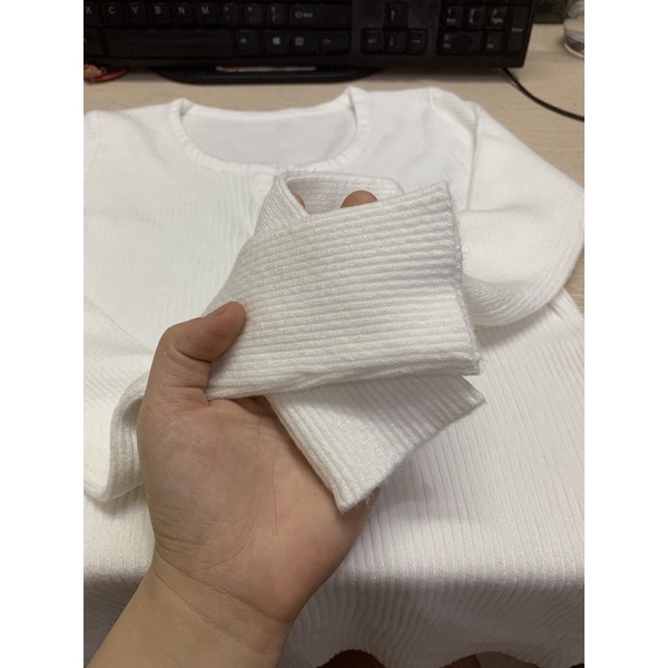 Áo len tăm cổ chữ U mix hàng cúc dài  form ôm body tôn dáng co giãn thoải mái