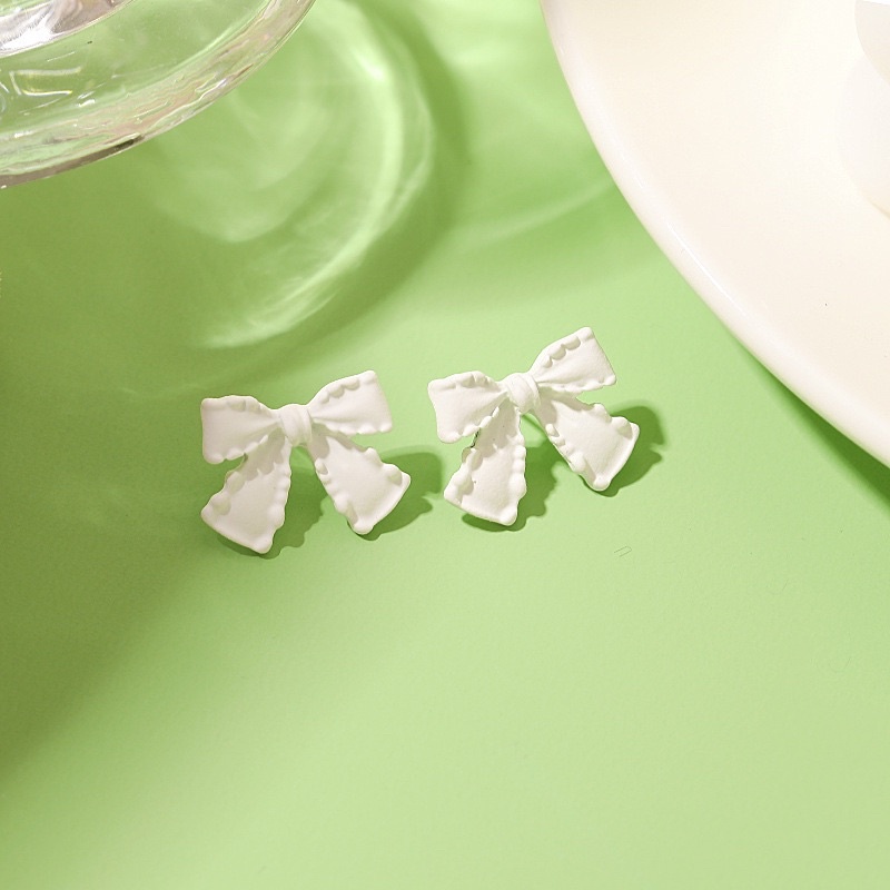 Khuyên tai hình chiếc nơ xinh - Maben