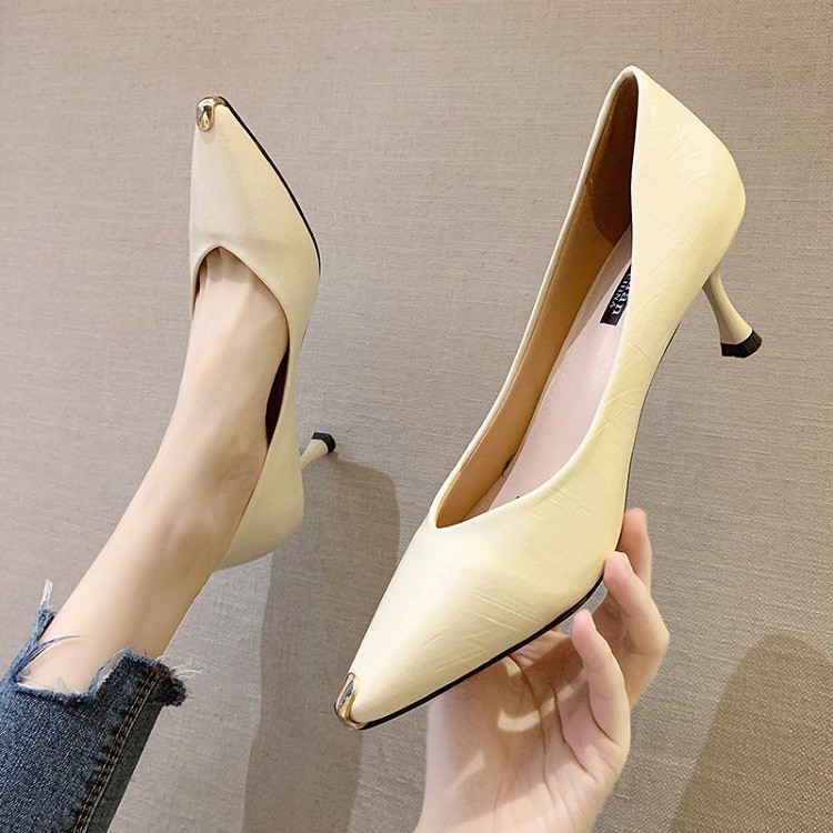 Giày Nữ ❤️FREESHIP❤️ Cao Gót Nữ mũi đính xinh xắn, trẻ trung, năng động chuẩn Hàn Quốc SY18
