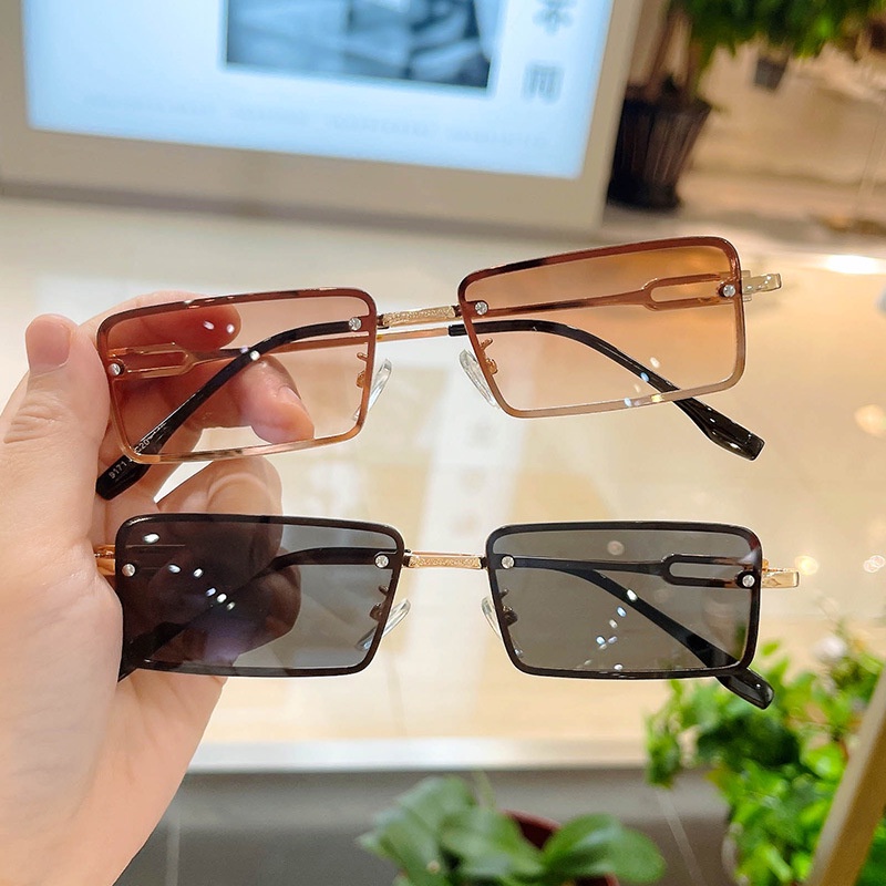 Kính Mát Gọng Kim Loại Thời Trang Cho Nữ Sự Bảo Vệ