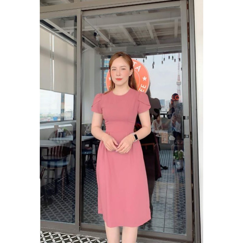 Đầm hồng ruốc tay búp sen