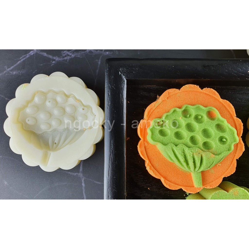 NQ50-867 - KHUÔN LÒ XO BÁNH TRUNG THU / BÁNH DỨA  HOA TRÒN HÌNH SEN 50G