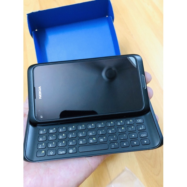 Điện thoại Nokia E7 nguyên hộp