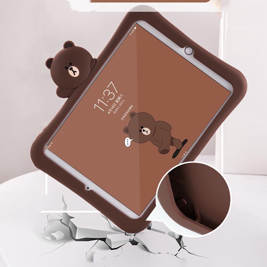 Ốp máy tính bảng gắn hình chú gấu Brown Apple iPad7th iPad8th iPad9 iPad10.2 iPad2 iPad3  iPad4 Air air2 mini1 mini2 mini3 mini4 mini5 iPad5 iPad6 Pro10.5 iPad9.7 Cover