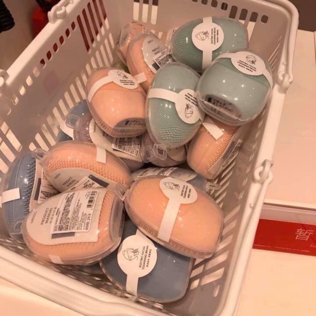 Máy rửa mặt miniso ( chuẩn bao bì hãng )