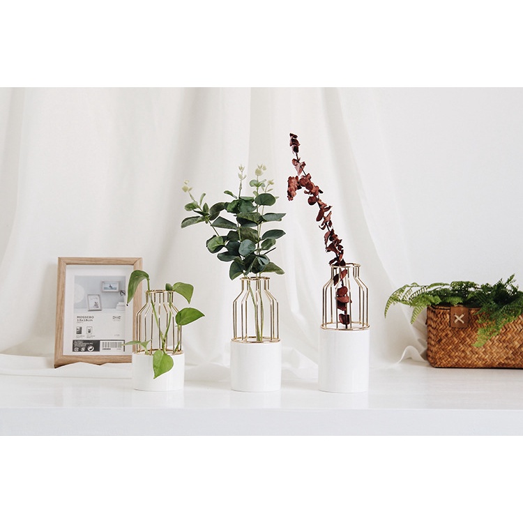 Lọ hoa kim loại phong cách Bắc Âu decor phòng