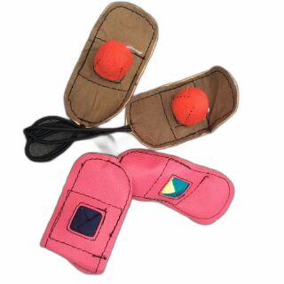 Bịt cựa cho gà chọi