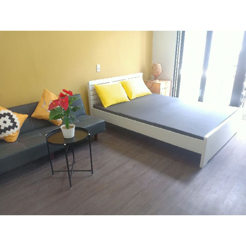 Giường gỗ thông nhập khẩu 1m4x2m.