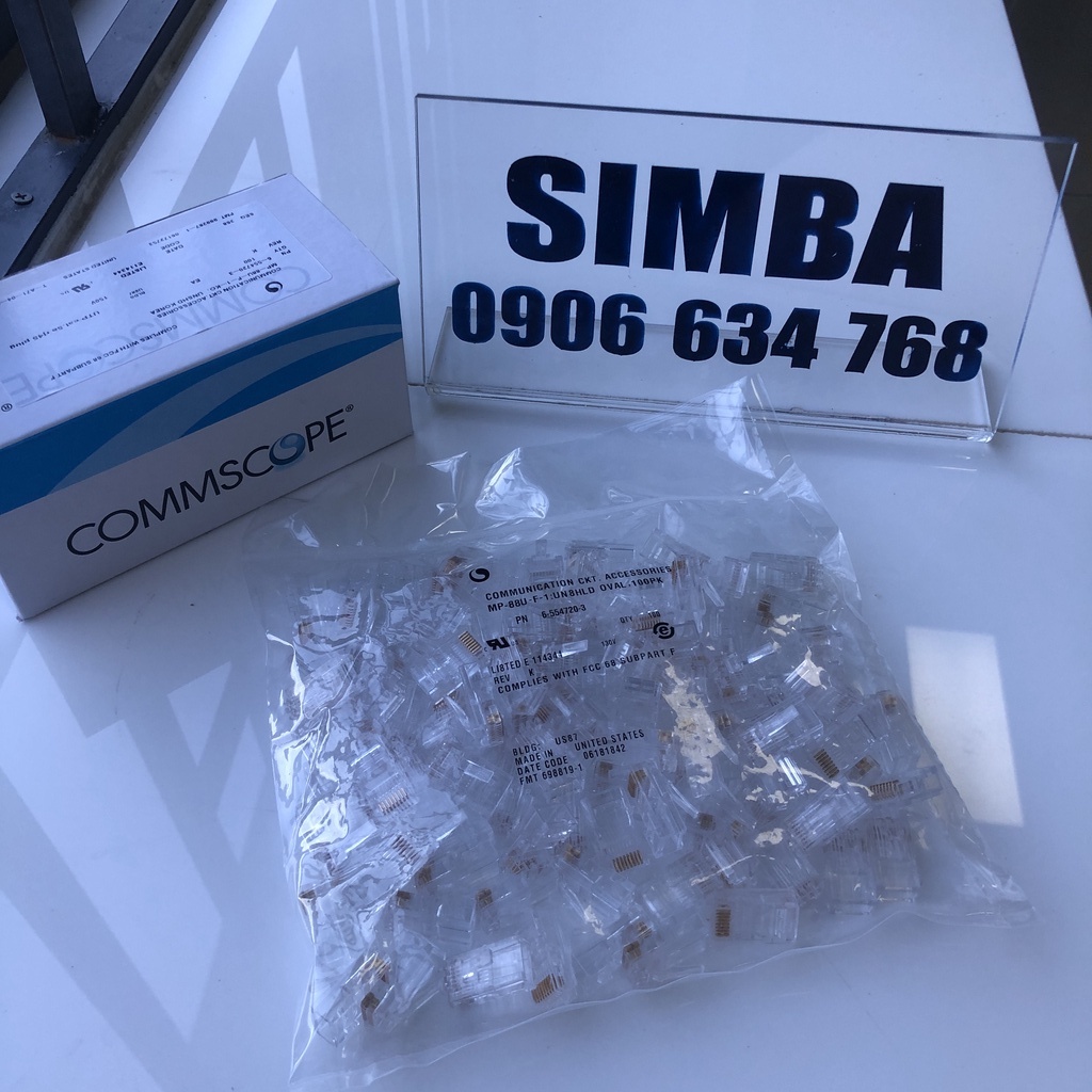 1 hộp 100 cái Đầu bấm mạng RJ45 cáp CAT5E  commscope AMP chính hãng, PN:6-554720-3