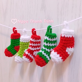 Tất Noel treo tran trí bằng len