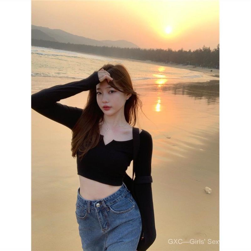 Áo Croptop Tay Dài Nữ Cổ Chữ V Ôm Body Chất Tốt, Áo thun kiểu nữ dài tay crt mặc đẹp GUVIA