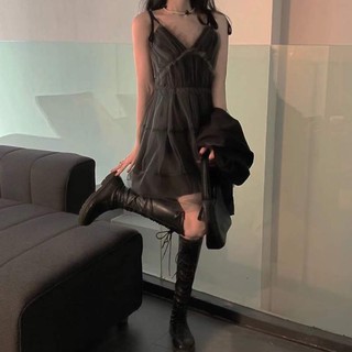 Váy ren đen xoè 2 dây ulzzang