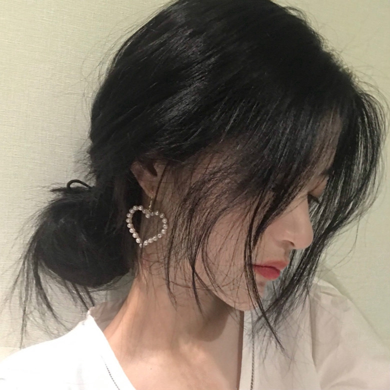 Khuyên tai hình trái tim kết hạt ngọt ngào đẹp mắt cho nữ