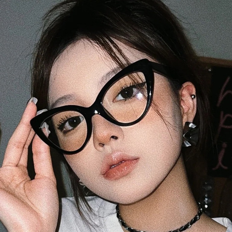(KIQI-FASHION) COD Kính Mắt Mèo Chống Ánh Sáng Xanh Thời Trang Phong Cách Retro Cho Nữ