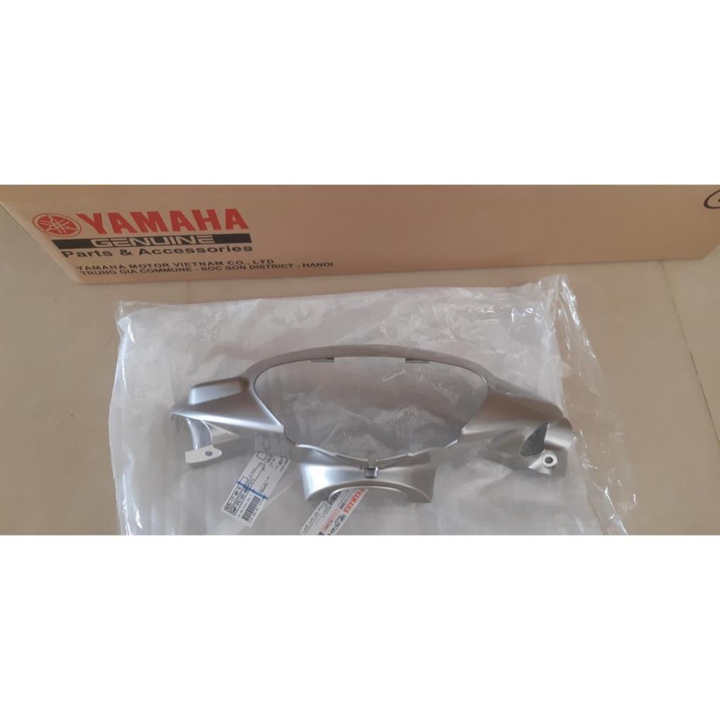 Ốp đầu trước Mio 2004 - 2006 bạc Yamaha