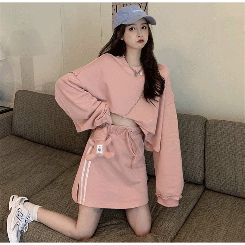 Set áo nỉ croptop + chân váy a phối sọc