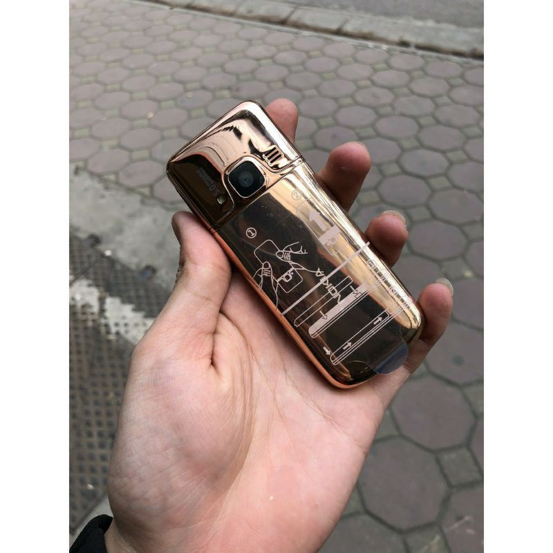 Điện thoại nokia 6700 goll và vàng hồng
