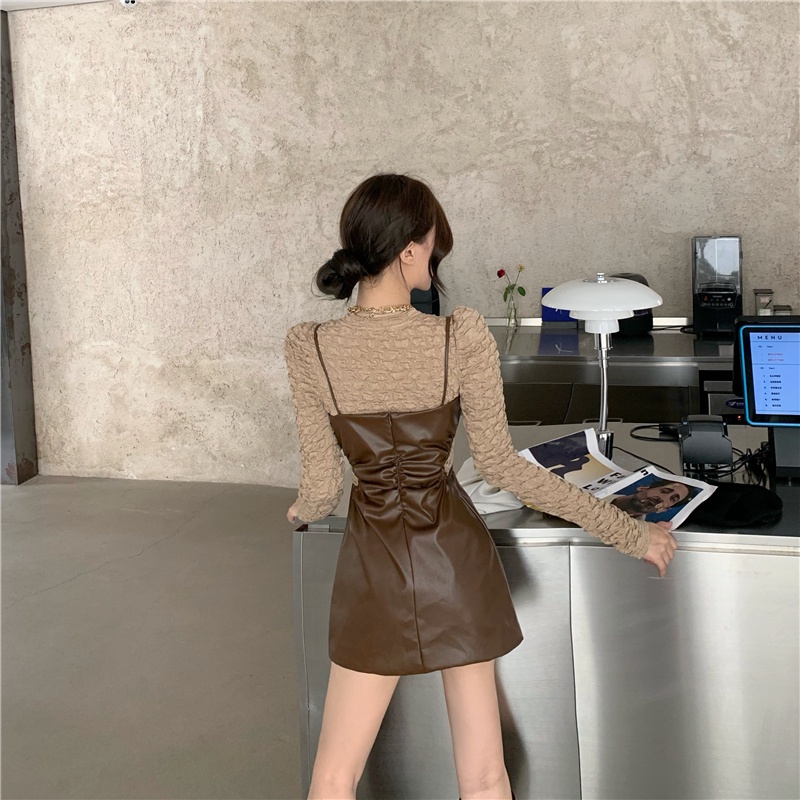 Bộ áo dài tay và đầm dây da PU sành điệu (có bán lẻ)