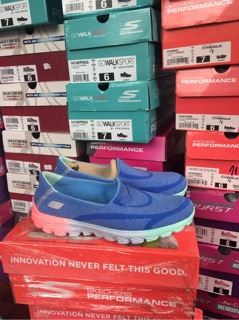 Giày skechers size 36