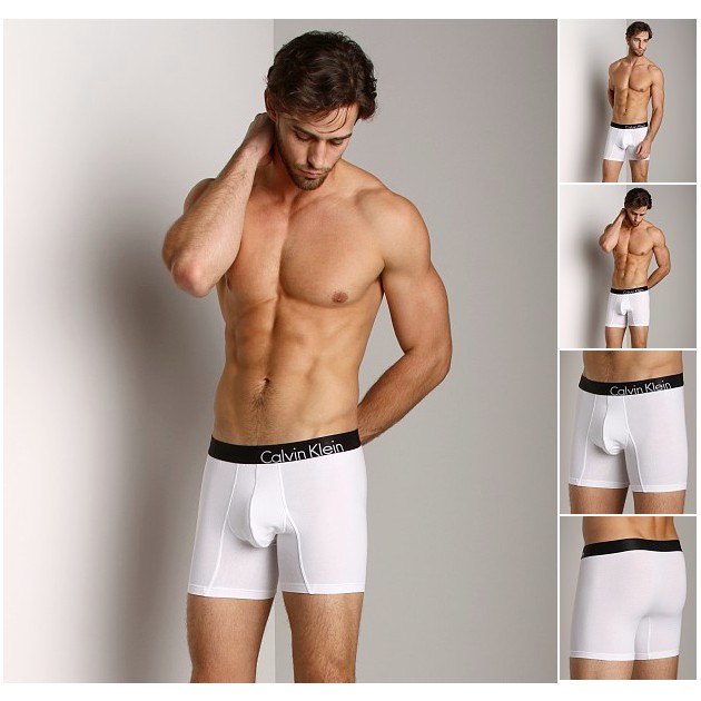 Quần lót nam kiểu boxer đùi CK U8904 cotton in logo nổi sau lưng bằng chất liệu silicon rất độc đáo