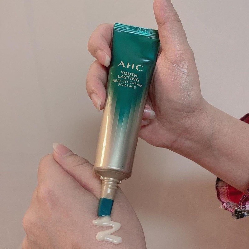 KEM MẮT AHC AGELESS REAL EYE CREAM FOR FACE