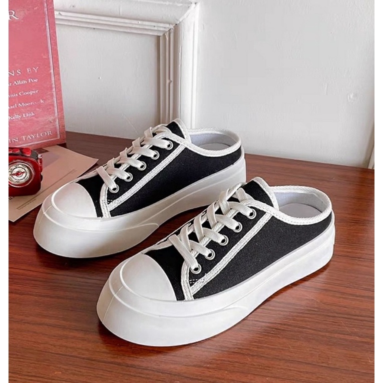 Giày sục nữ bassi  pha trắng đen hit hot năm 2022 mã HV VIP 02