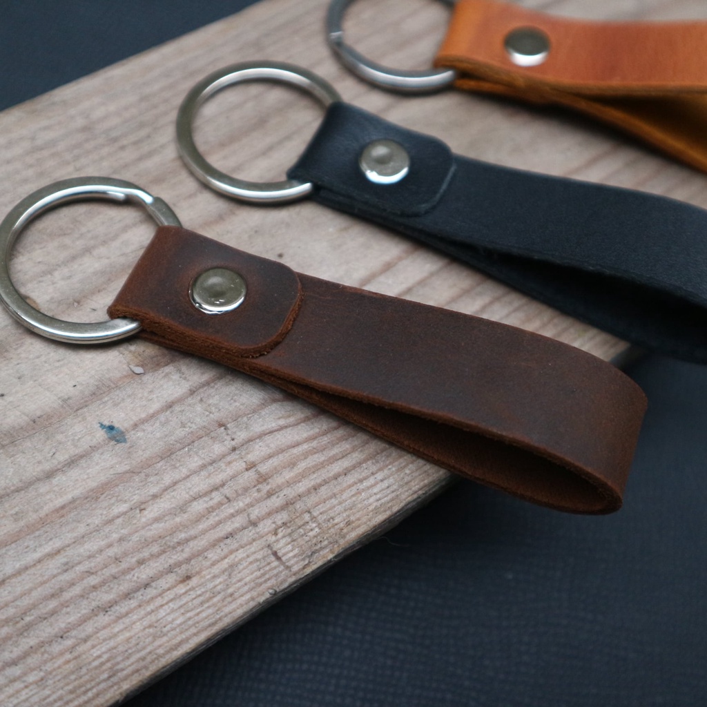 Móc khóa da bò thật Hata leather, khoen bằng thép.